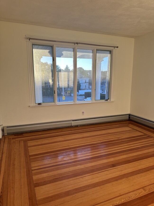 Living room - 27 Baird Ave