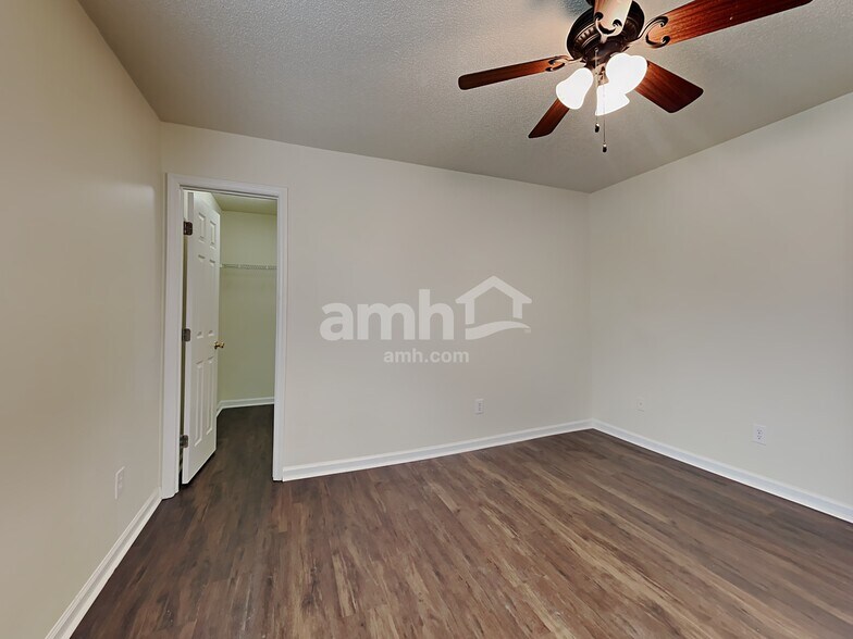 Building Photo - 3605 Enduring Freedom Dr