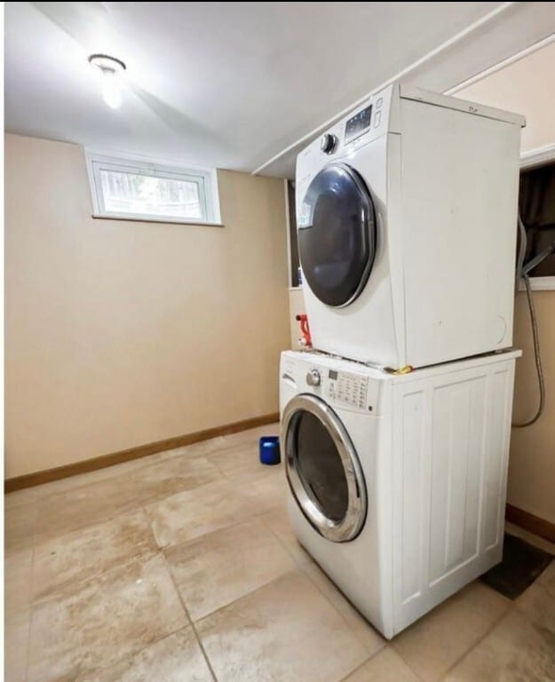 Building Photo - 364 Oak St