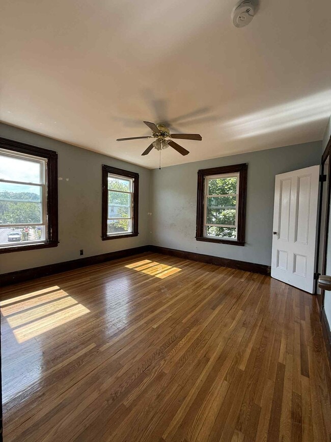 Building Photo - 452 Gallivan Blvd
