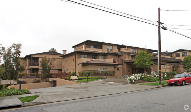 Primary Photo - Sierra Vista Apartments