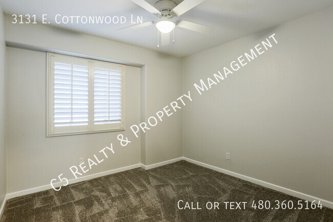 Building Photo - 3131 E Cottonwood Ln
