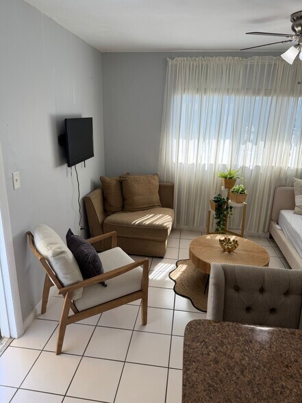 Building Photo - 5212 SW 91st Ave