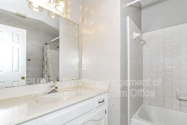 Building Photo - 423 Chase Plantation Pkwy