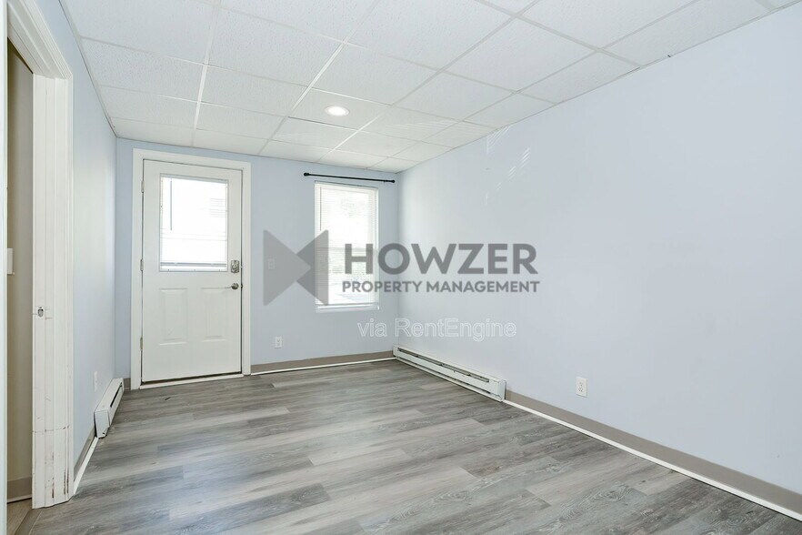 Building Photo - 127-127 Park St