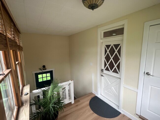 Building Photo - 3S270 Williams Rd