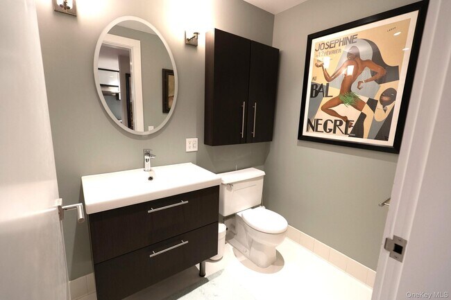 Building Photo - 1 Landmark Sq