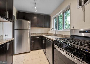 Building Photo - 10307 Montrose Ave