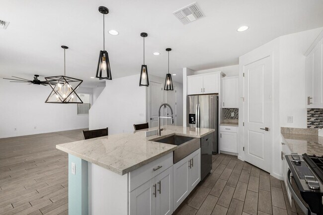 Building Photo - 22612 N 126th Ln