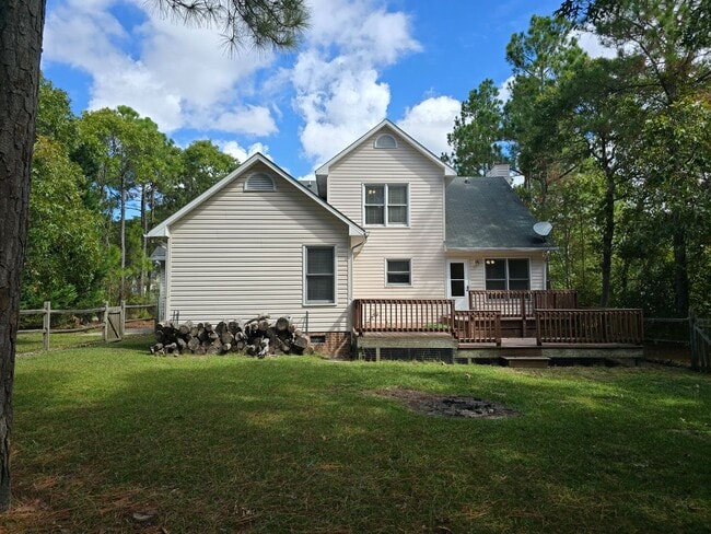 Building Photo - NEW LISTING!!!!!
