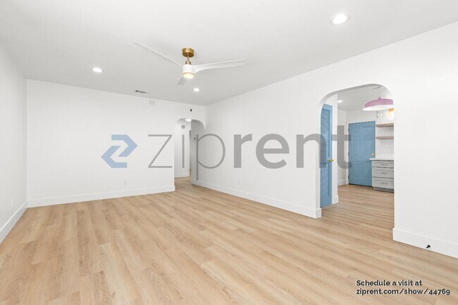 Building Photo - 2020 Glasgow Ave