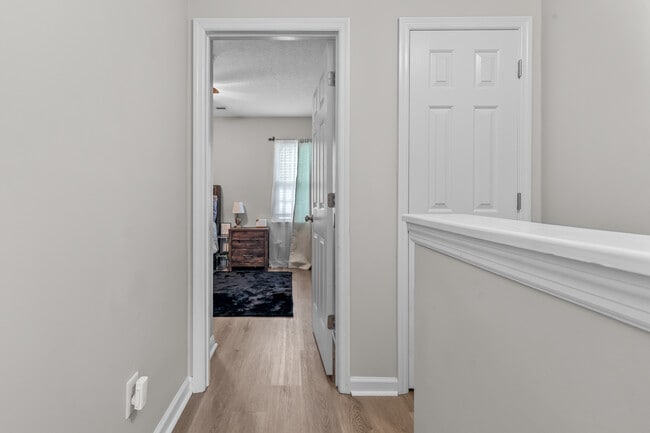 Building Photo - 5010 Banister Loop