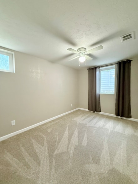 Building Photo - 1601 27th Ave