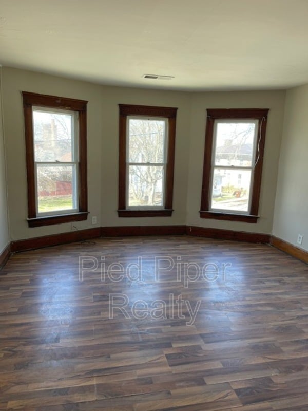 Building Photo - 434 1/2 S State Ave