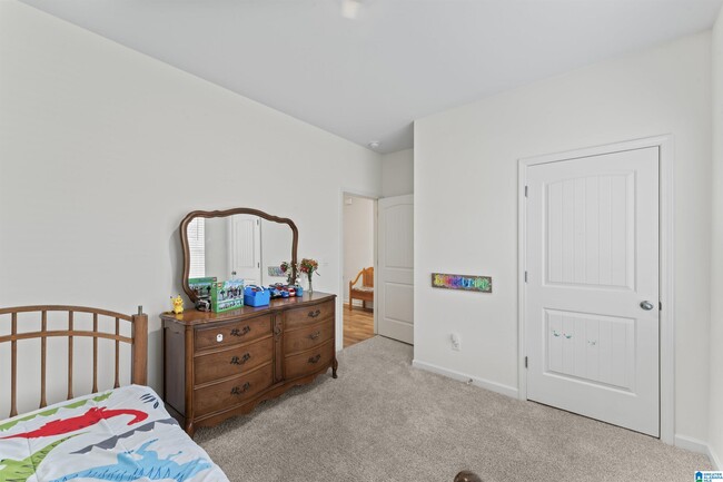 Building Photo - 991 Archers Trail N