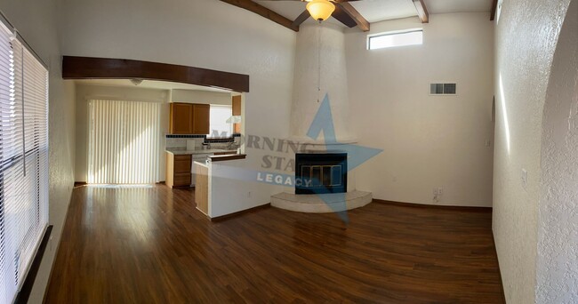Building Photo - 2 bed, 2 bath townhome