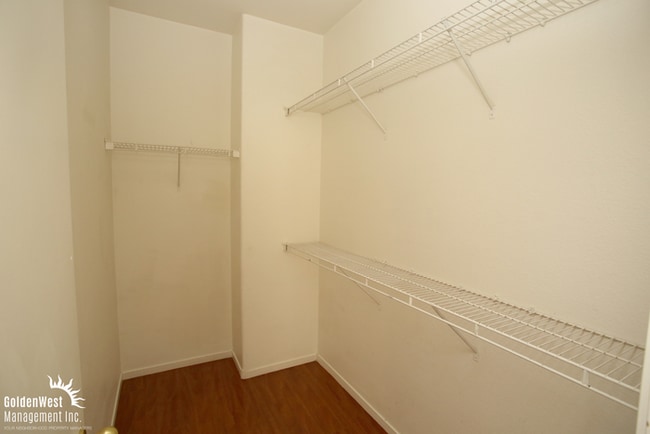 Building Photo - Charming 3Bdm 2Ba Home in Gated Cactus Springs!