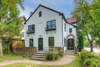 Building Photo - 2056 Summit Ave