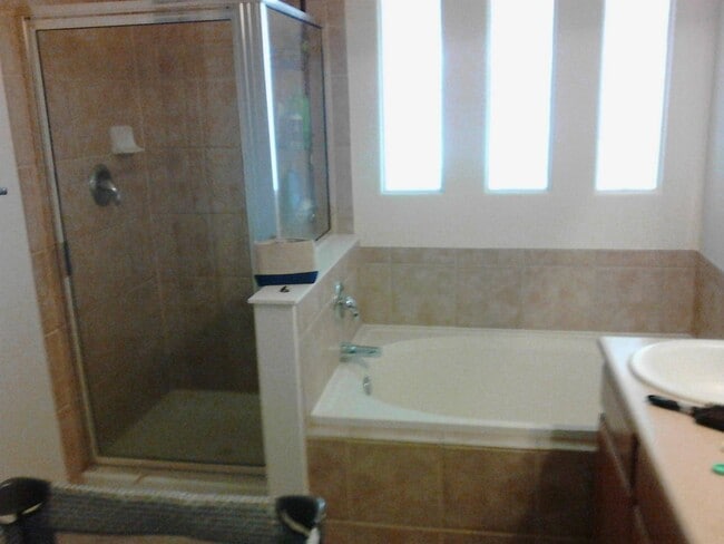 Building Photo - Beautiful 2 bedroom 2 1/2 bath plus loft in Central Park! More pics to come