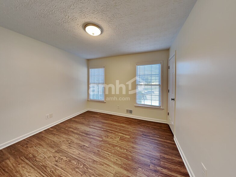 Building Photo - 2718 Ridgely Ct