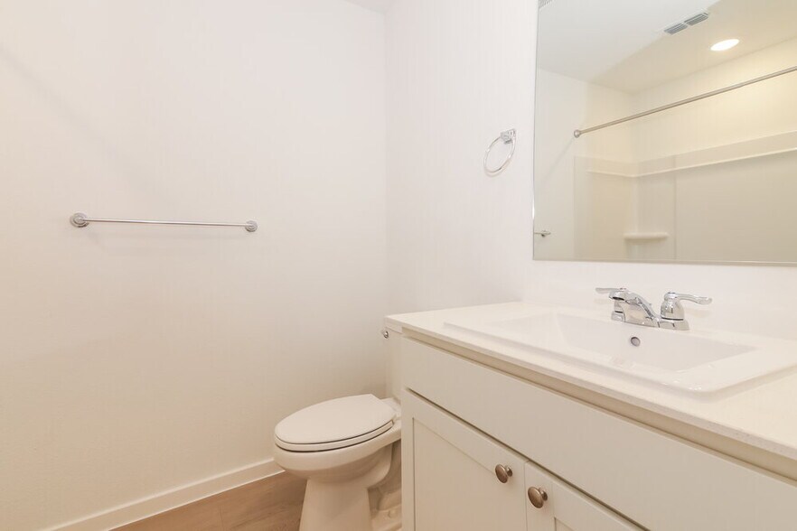 Building Photo - 5324 Agalinis Ave