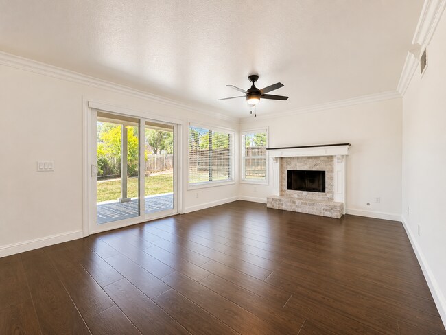 Building Photo - Beautifully updated and upgraded Chardonnay Hills house for rent