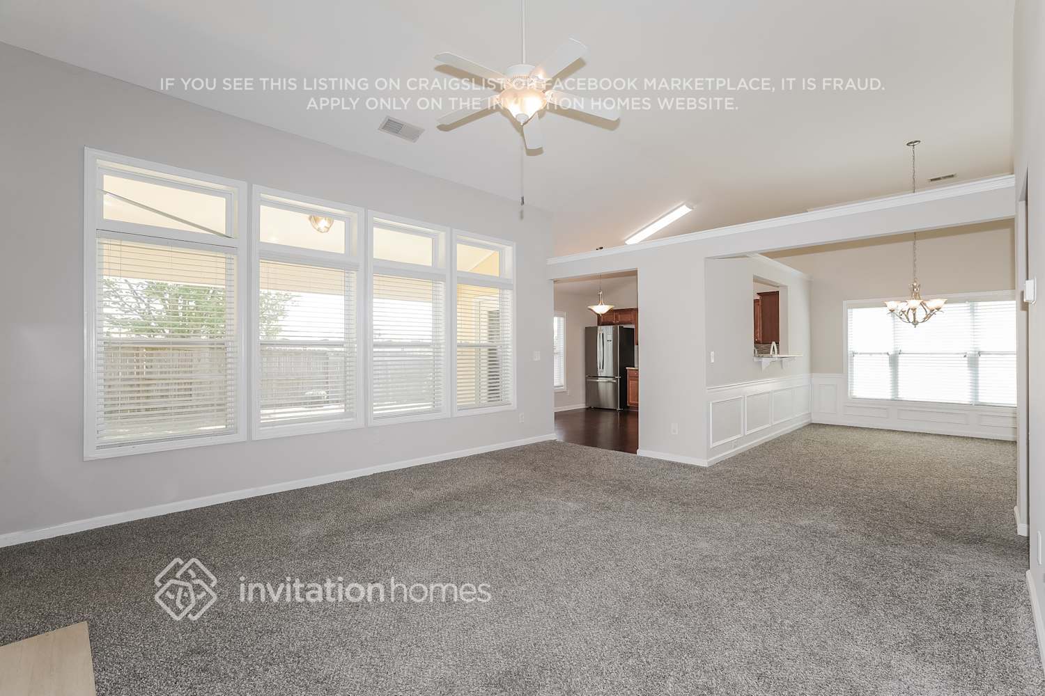 Building Photo - 1142 Balvaird Dr SE