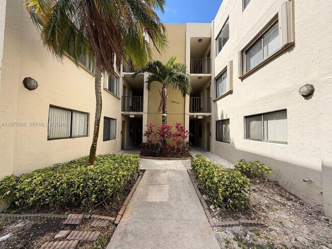 Building Photo - 8075 SW 107th Ave