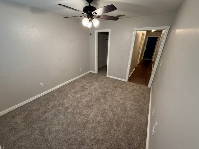 Building Photo - 200 Fox Run Pl