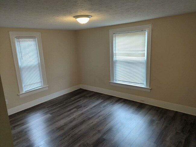 Building Photo - 2404 2nd St