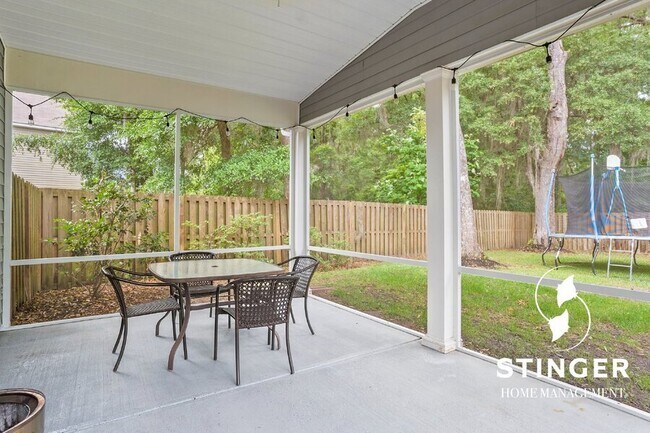 Building Photo - 100 Sago Palm Dr