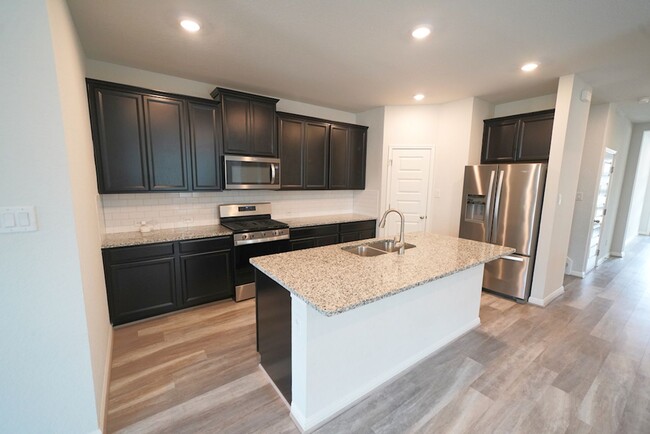 Building Photo - Gorgeous Like-New Home in Asher Place (Sai...