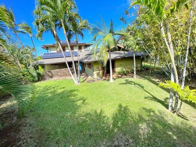 Building Photo - Magical Maui Meadows Tropical Resort Style...