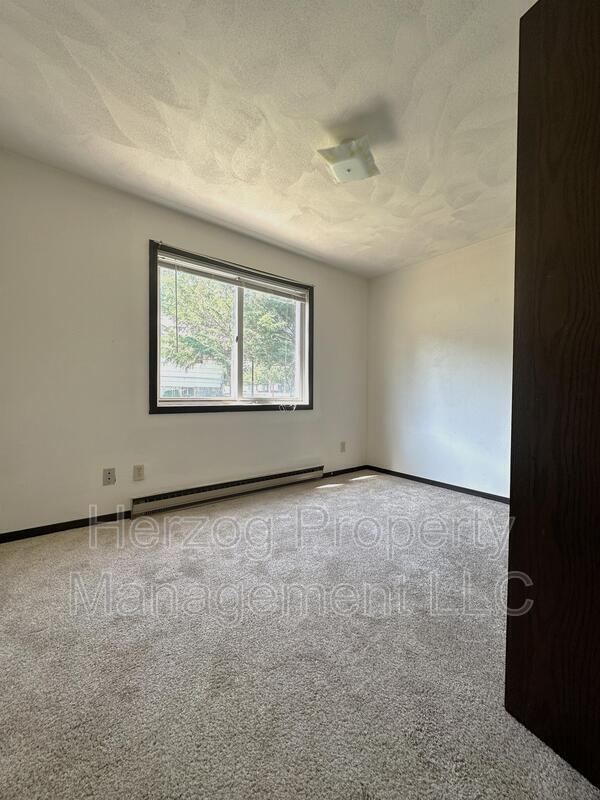 Building Photo - 1109 Lark St