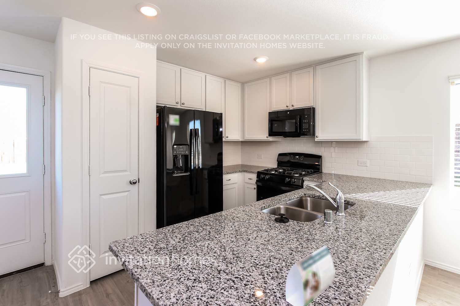 Building Photo - 2800 Spring Time Dr