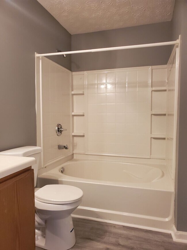 Building Photo - Open House on Spacious Condo