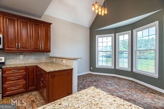 Building Photo - 225 Heritage Lake Dr