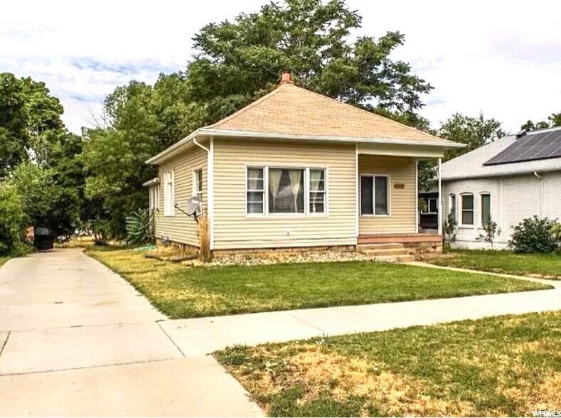 Building Photo - 2031 Jefferson Ave