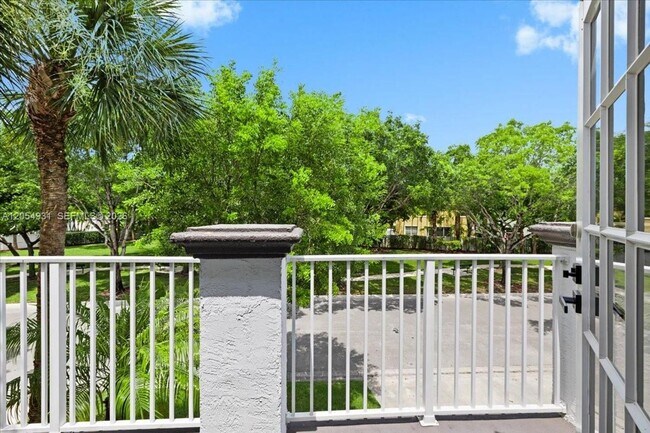 Building Photo - 5014 SW 155th Terrace