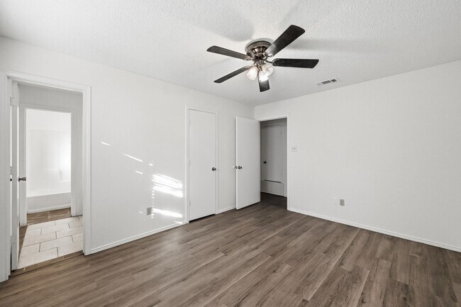 Building Photo - Charming 3-bedroom, 2-bathroom home in Glenn Heights, TX