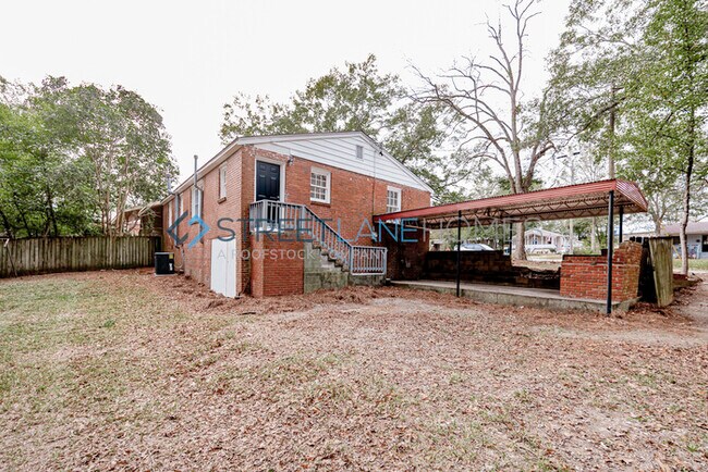 Building Photo - NOW OFFERING $250 OFF FIRST FULL MONTH IF ...