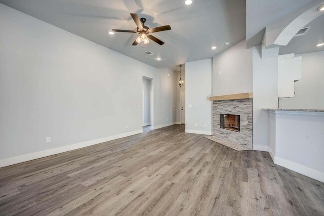 Building Photo - Pristine 3/2/2 in Frenship ISD, All Applia...