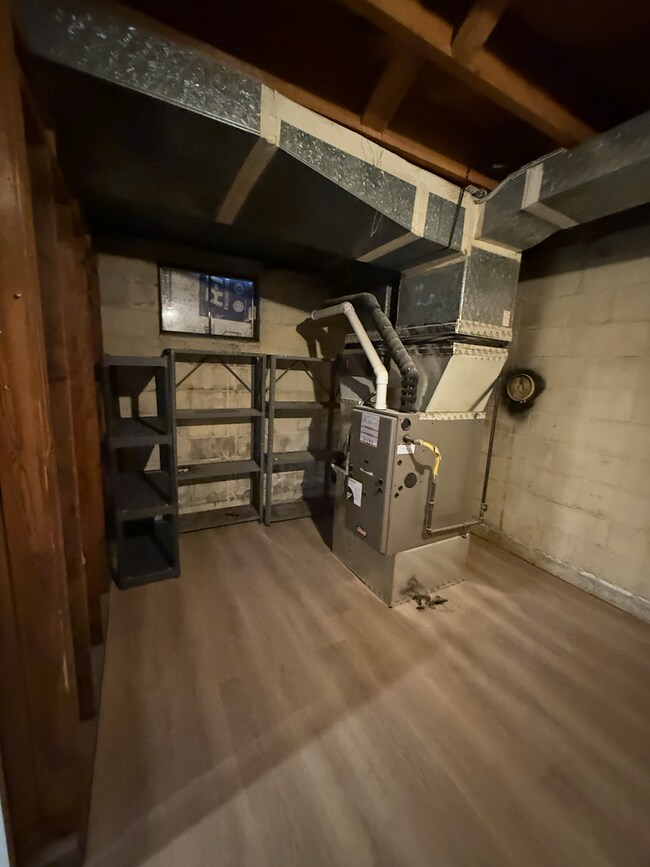 Building Photo - Remodelled Home on Dry Canyon