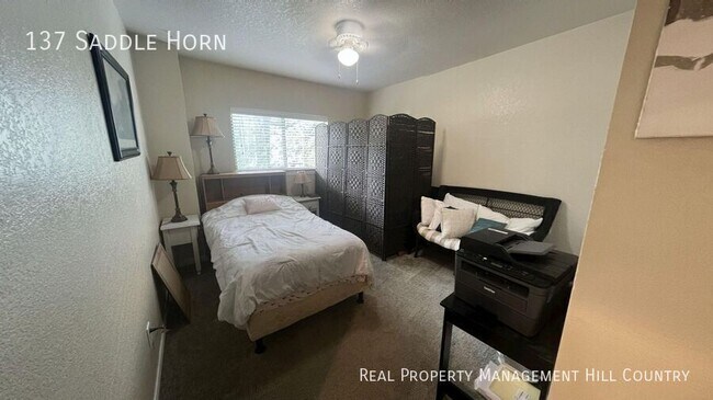Building Photo - 137 Saddle Horn