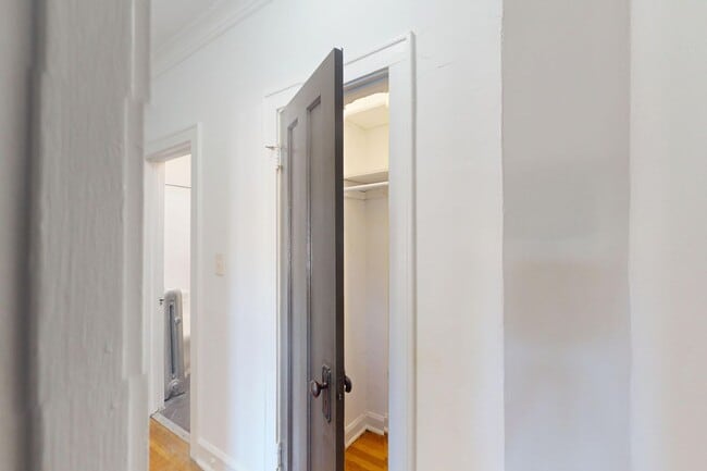Floorplan - 5053 S. Ellis Avenue
