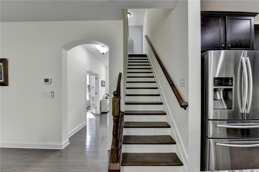 Building Photo - 1640 Primrose Park Rd