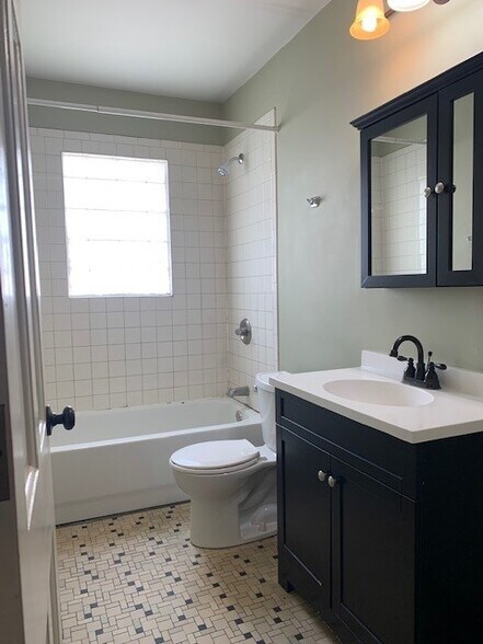 Main Floor Bathroom - 619 W 44th St