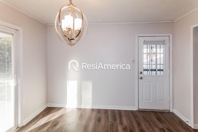 Building Photo - Fully Updated 3BR/1.5B home in Horn Lake