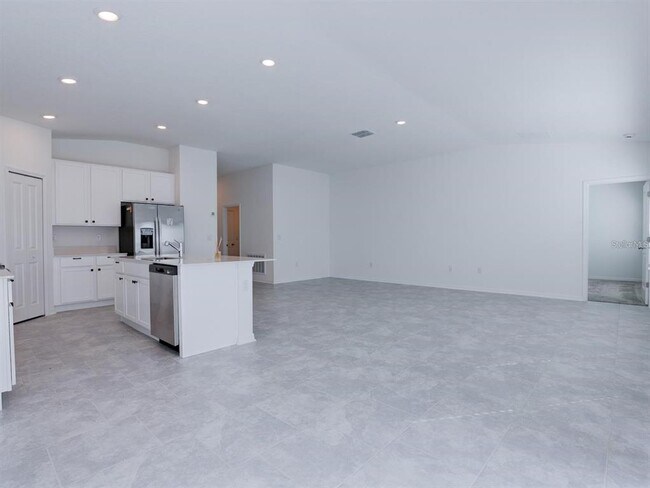 Building Photo - 602 Bell Prairie Cir
