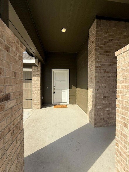 Building Photo - 290 Gresham